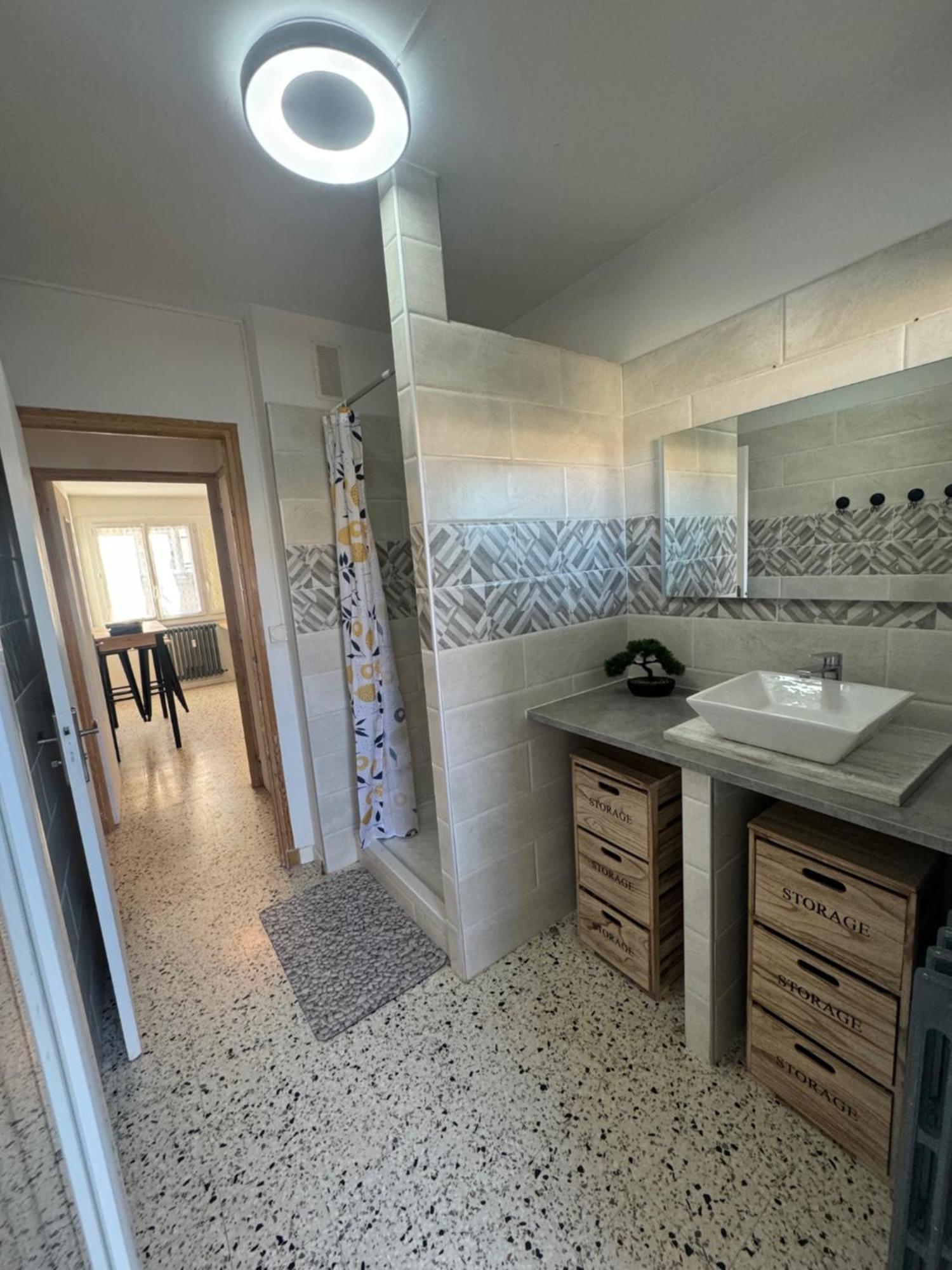 Proche De La Gare Appartement *